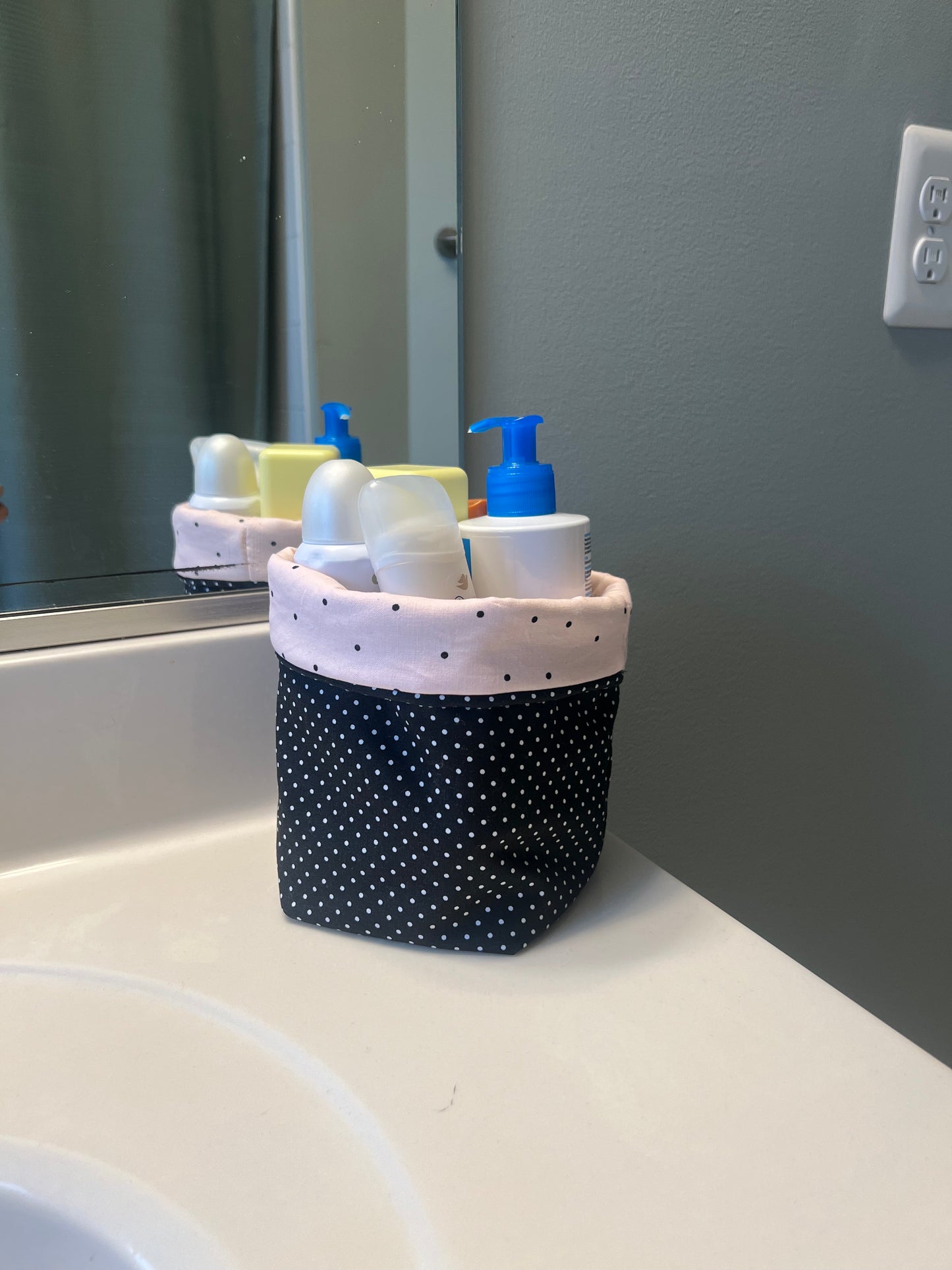 reversible pink polka organizer