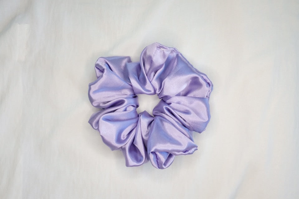silk scrunchies