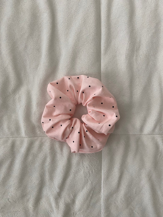 Polka dot pouch & Scrunchie