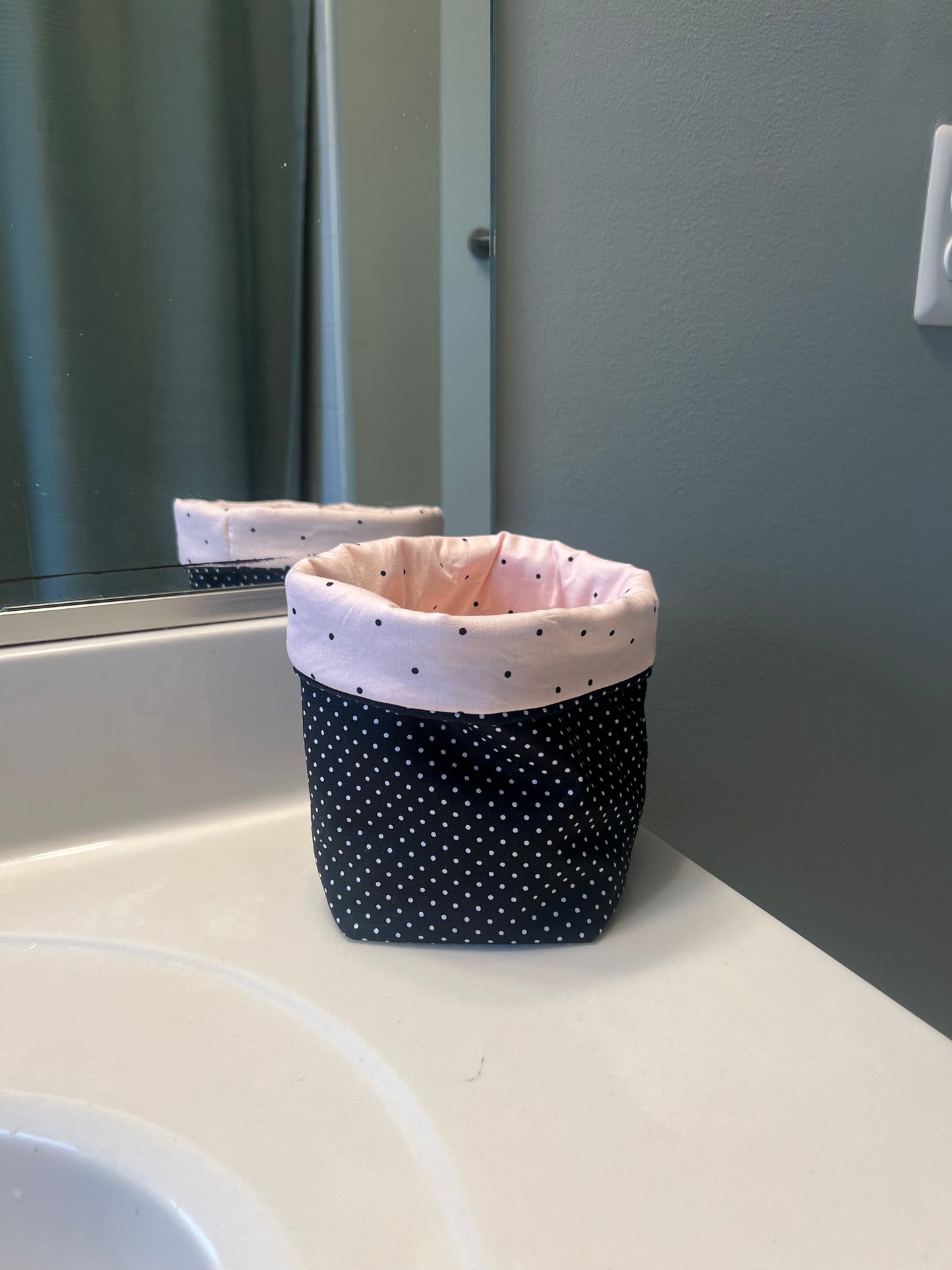 reversible pink polka organizer