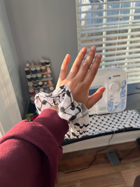keffiyeh scrunchie