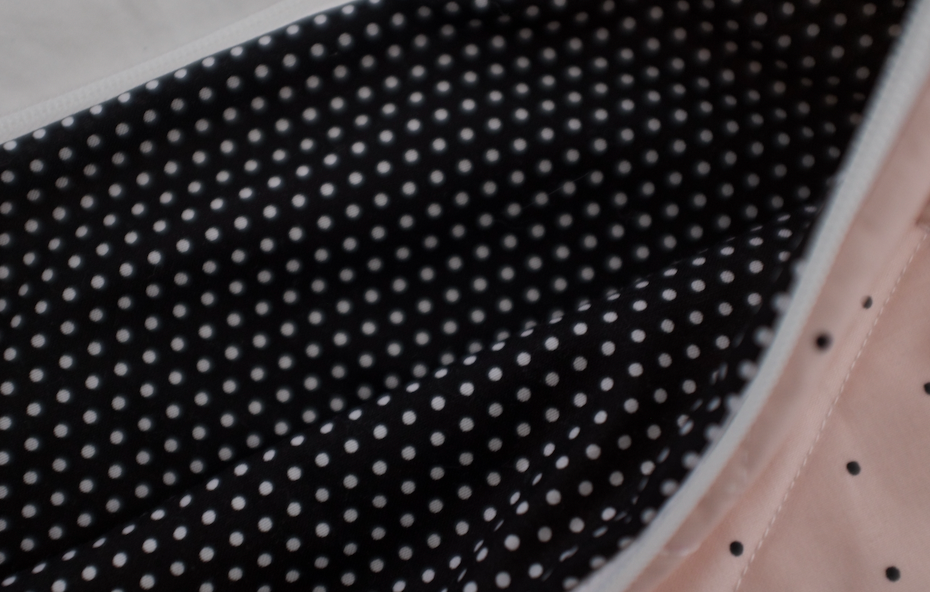 pink polka laptop/ipad sleeve