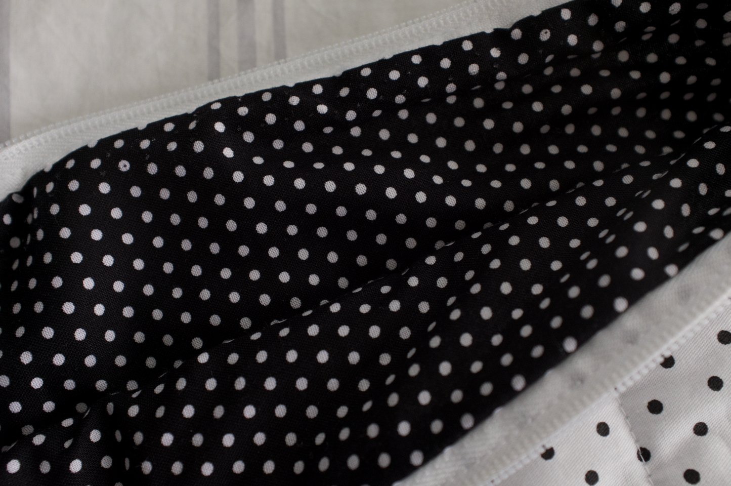 polka dottie laptop/ipad sleeve